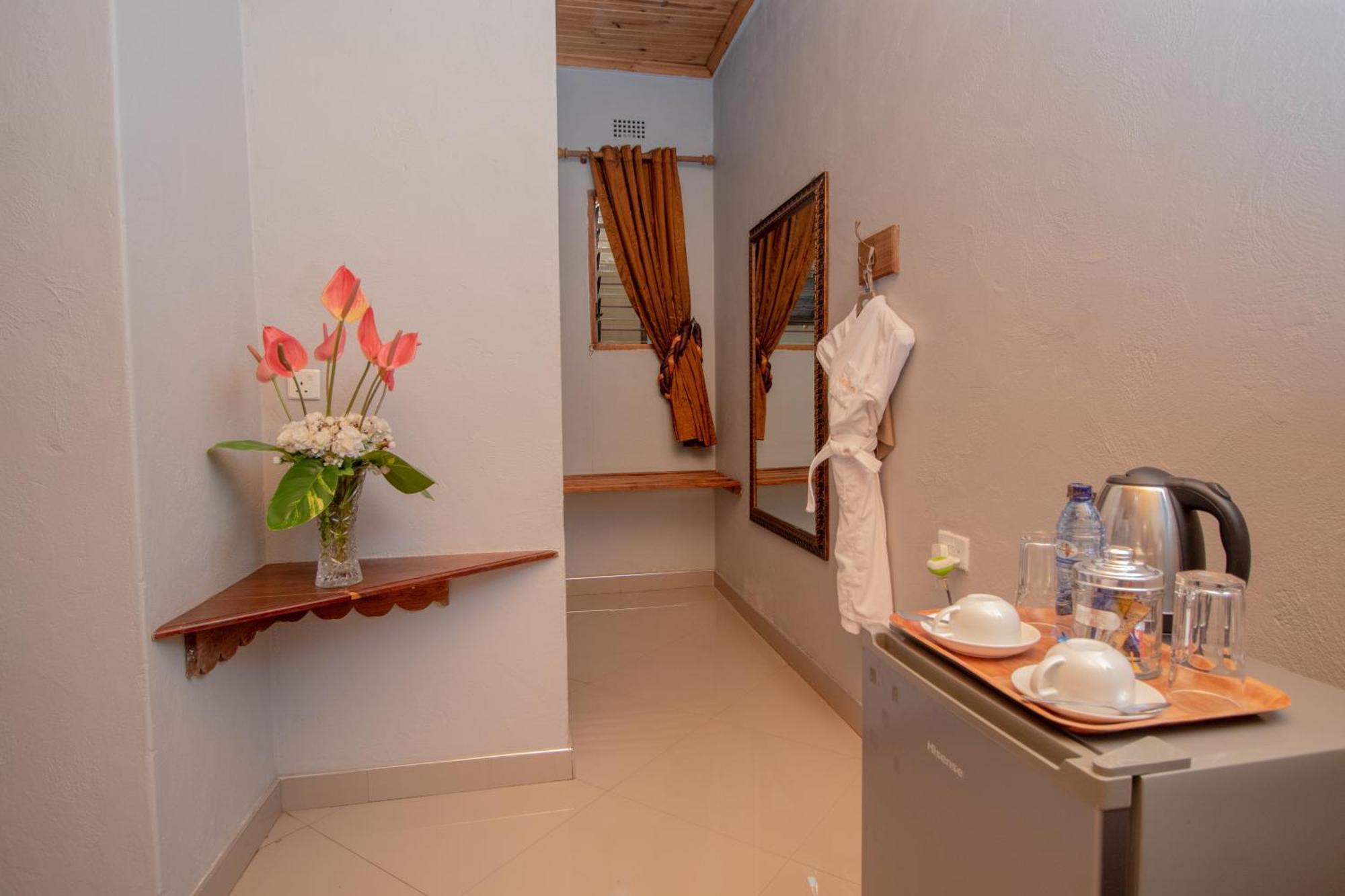 Sherbourne Lodge Kitwe Exteriör bild