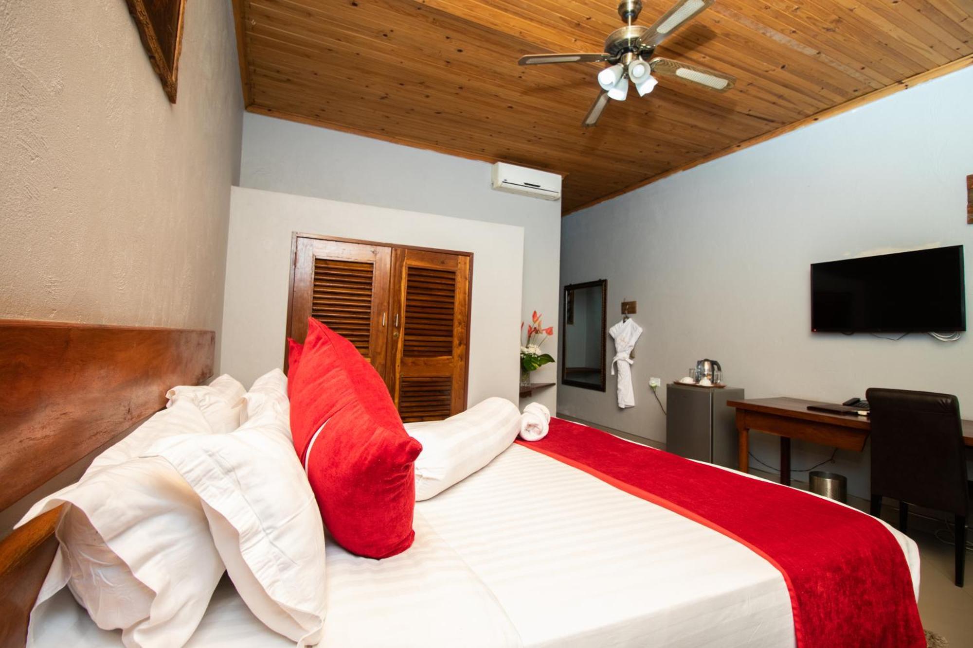 Sherbourne Lodge Kitwe Exteriör bild