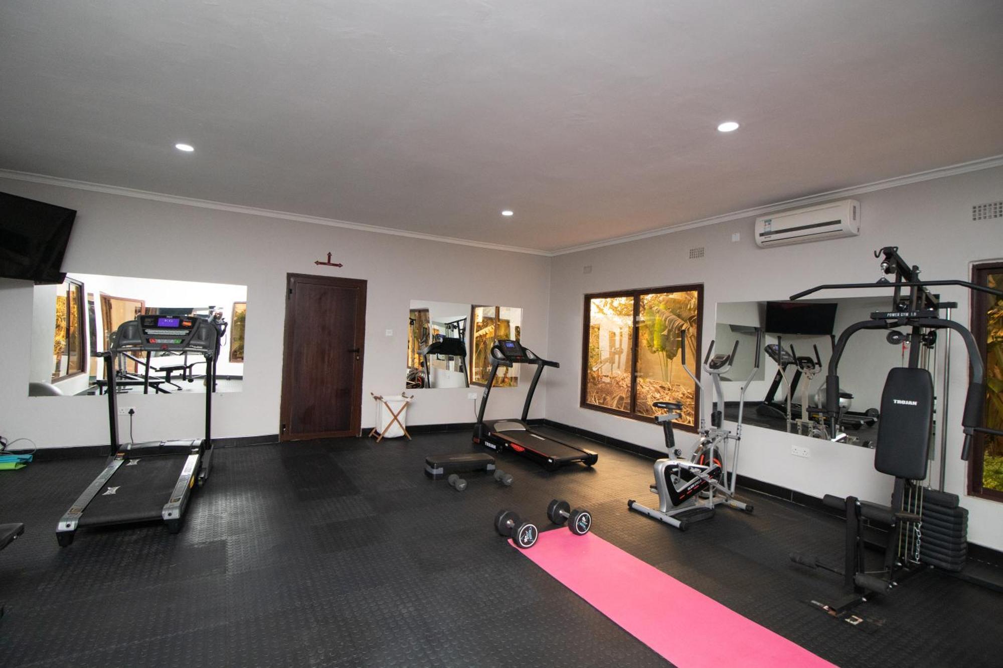 Sherbourne Lodge Kitwe Exteriör bild